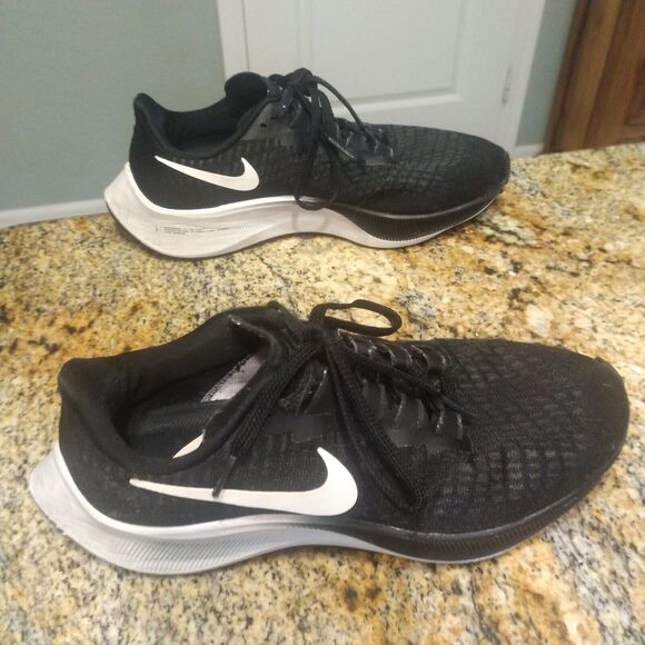 Nike Women's Air Zoom Pegasus 37 Running Shoes Black White Size US 7 CZ0807-002 - Picture 3 of 12
